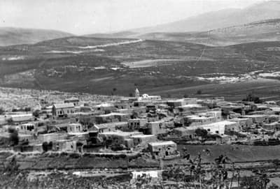 Archival photograph of Kafr Bir'im